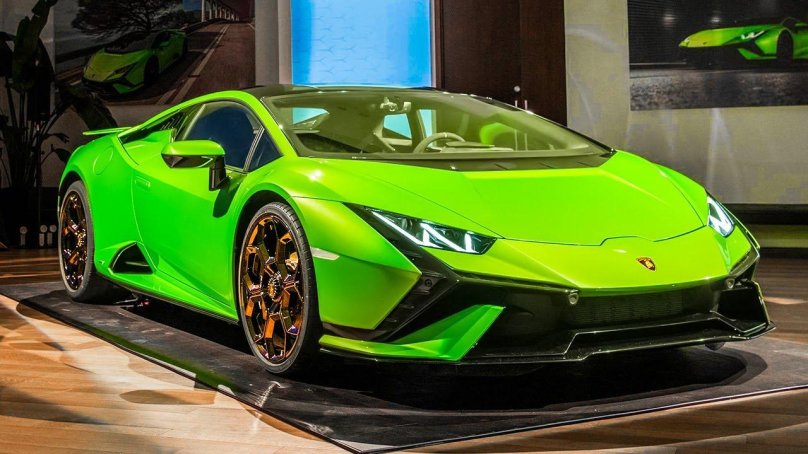 Lamborghini Huracan 2022