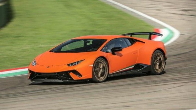 Ламборджини Huracan Performante