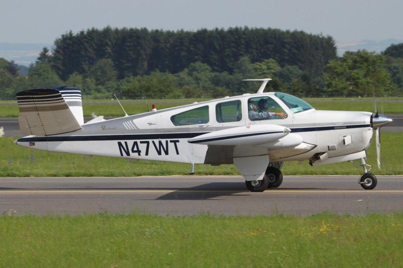 Beechcraft Bonanza v35