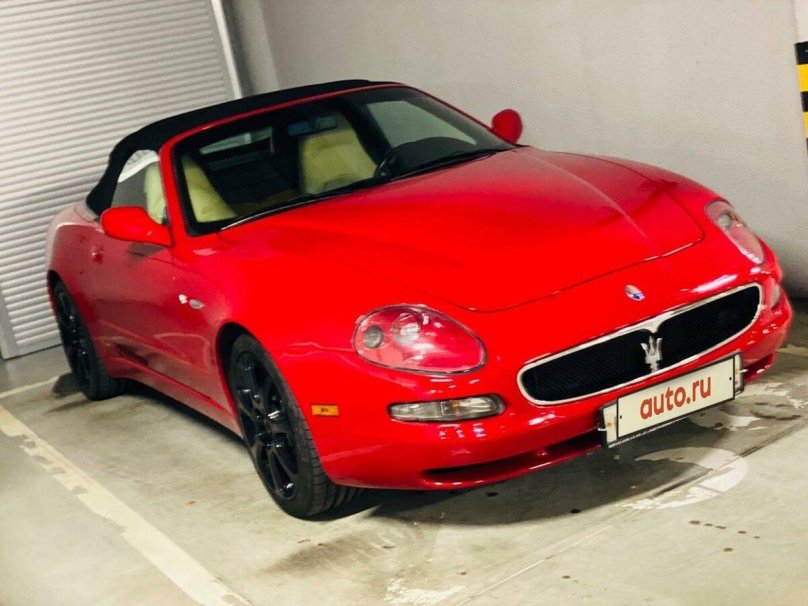 Мазерати 2006 красная