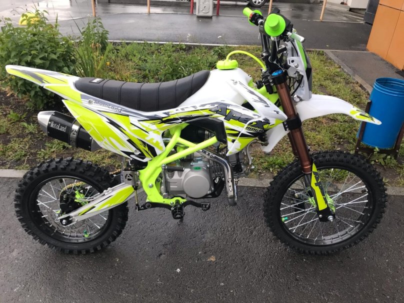 Мотоцикл кросс Motoland apex140