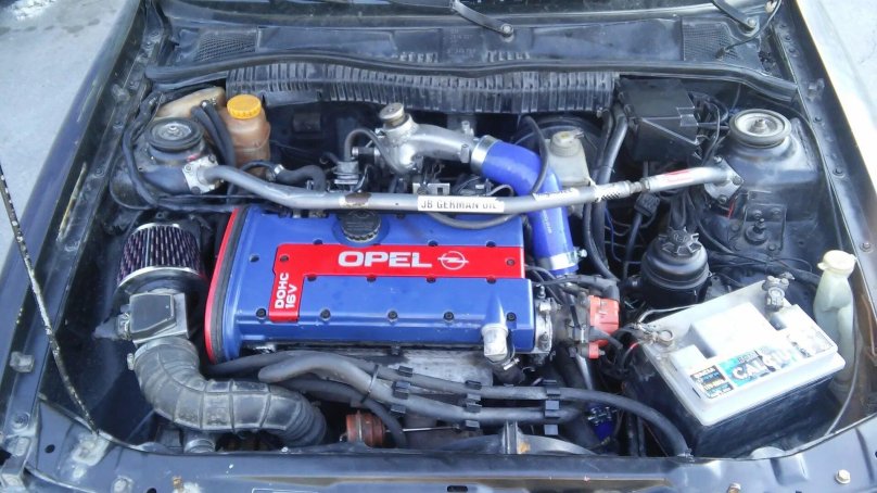 Мотор Опель калибра 2.0