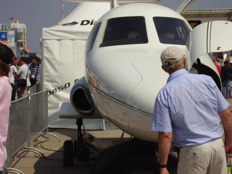 Посадка пассажиров в самолет