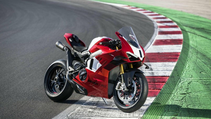 Мотоцикл Ducati Panigale v4