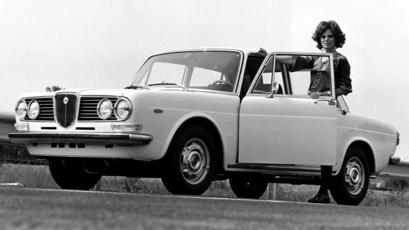 Автомобиль Lancia Flavia 1960