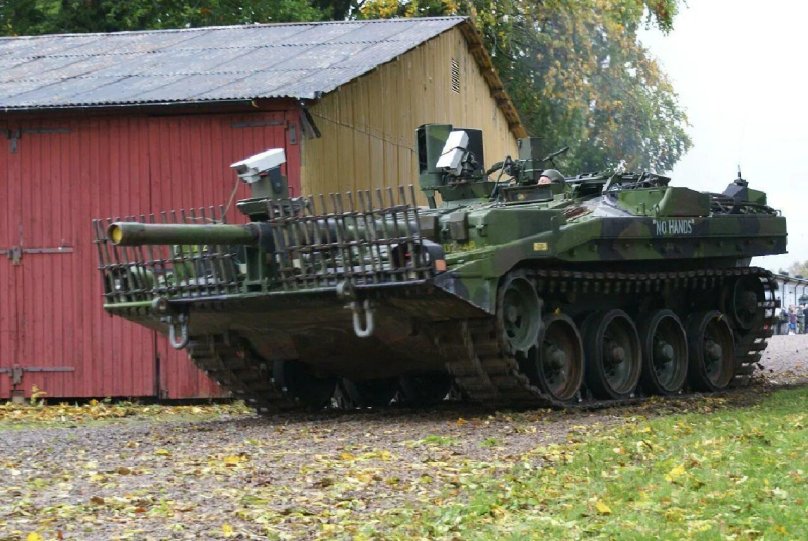 Танк Швеции Strv-103