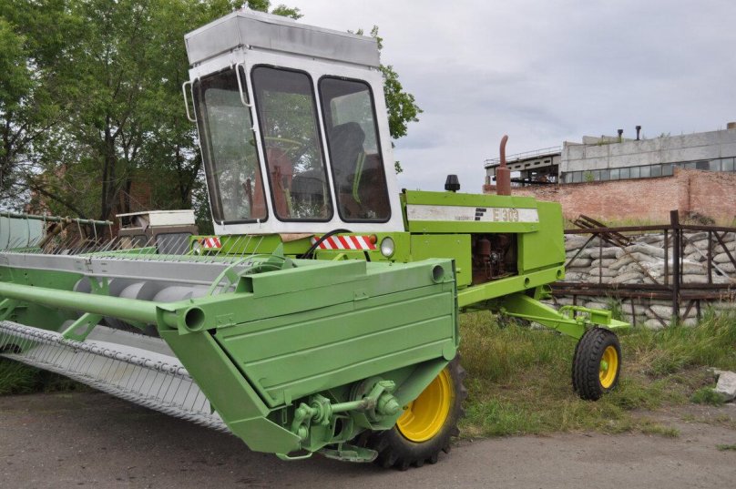 Самоходная косилка плющилка е-303