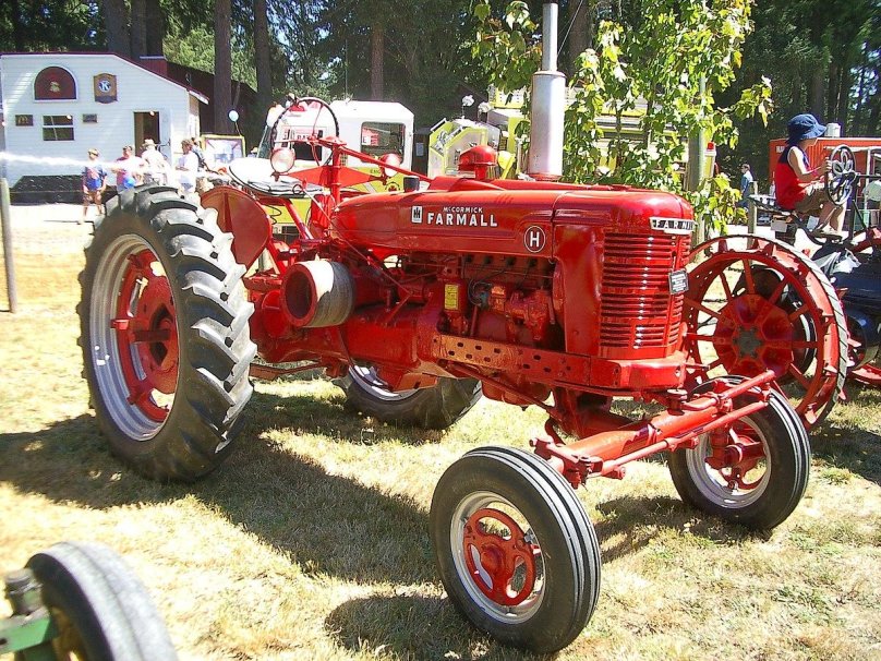 Farmall h