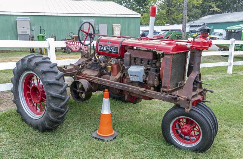 Farmall f-20