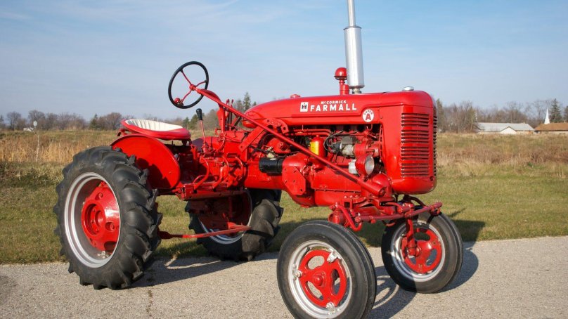 Трактор farmall старый
