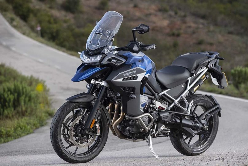 Мотоцикл БМВ 2022