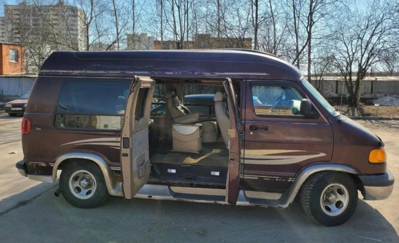 Dodge Ram van gen3
