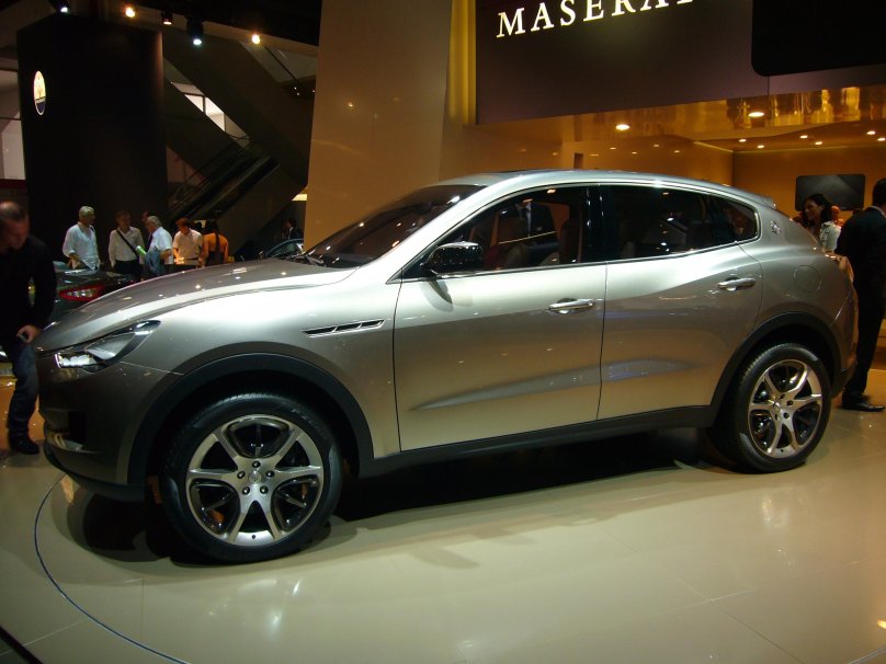 Китаец похожий на Мазерати