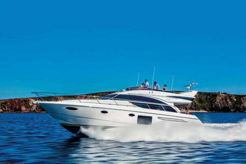 Моторная яхта принцесс 60