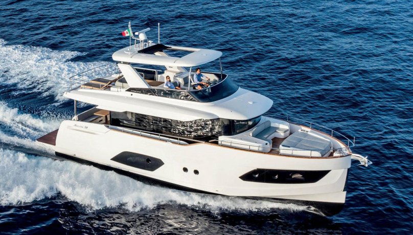 Яхта Navetta 37