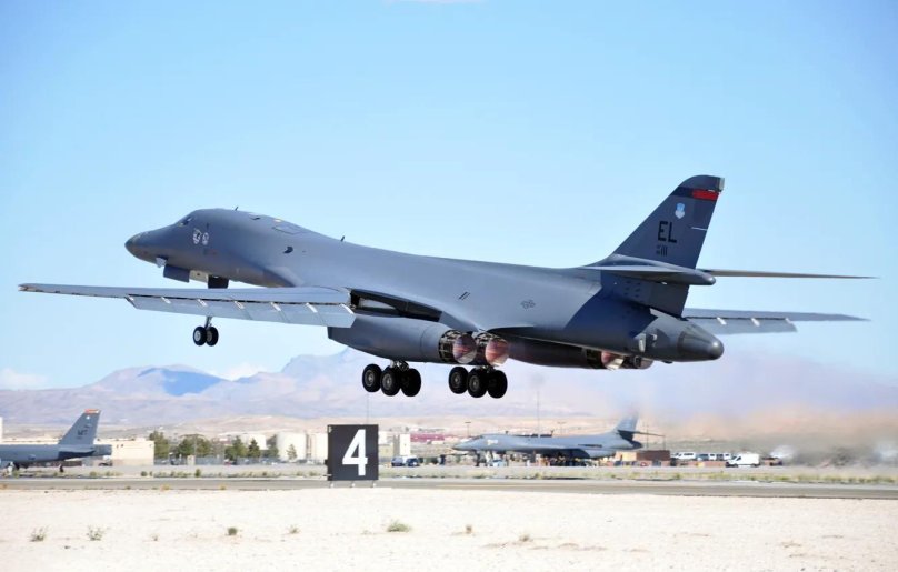 ВВС США B-1b Lancer