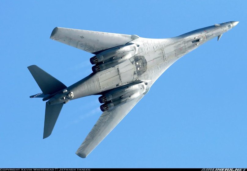 B-1b бомбардировщик