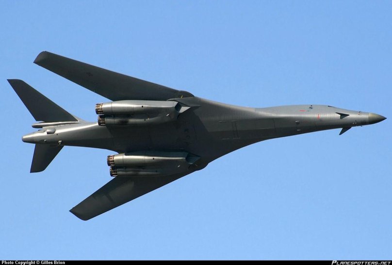 Rockwell b-1 Lancer и ту 22