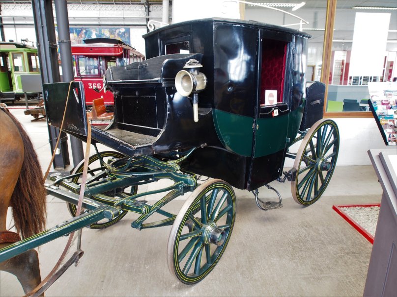 Hippomobile современные