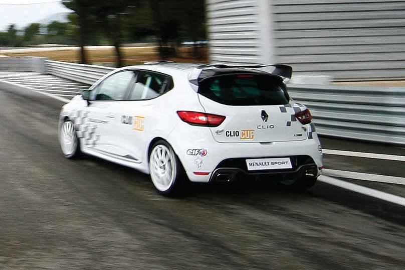 Reno Clio rs4