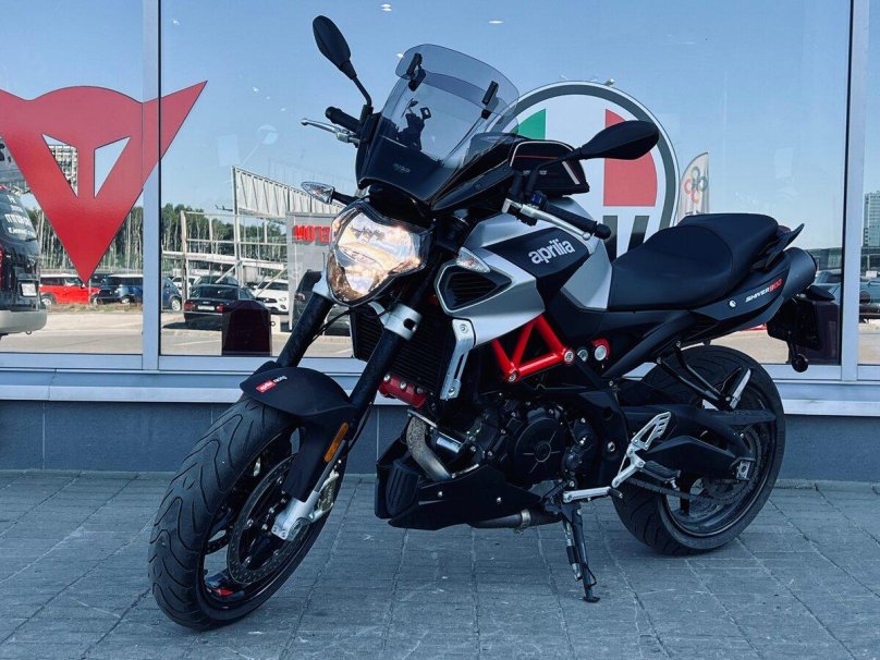 Aprilia SL 900