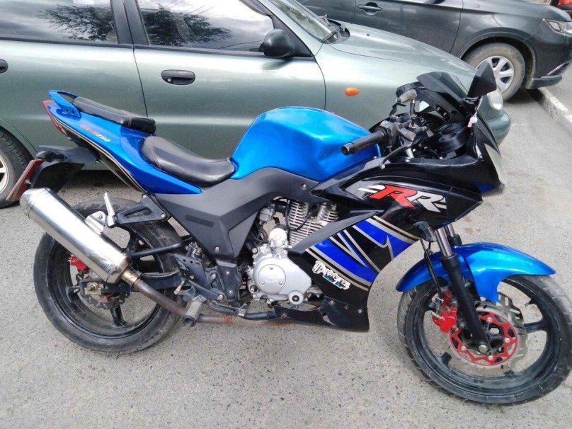 Suzuki sv1000