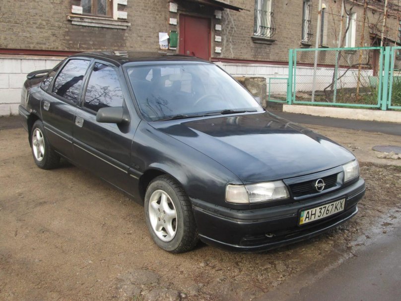 Опель Вектра 1992 года