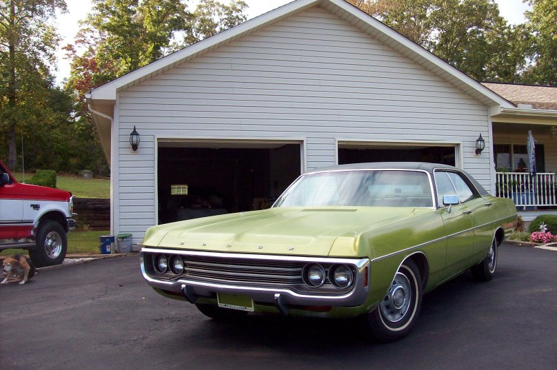 Dodge Polara 1975
