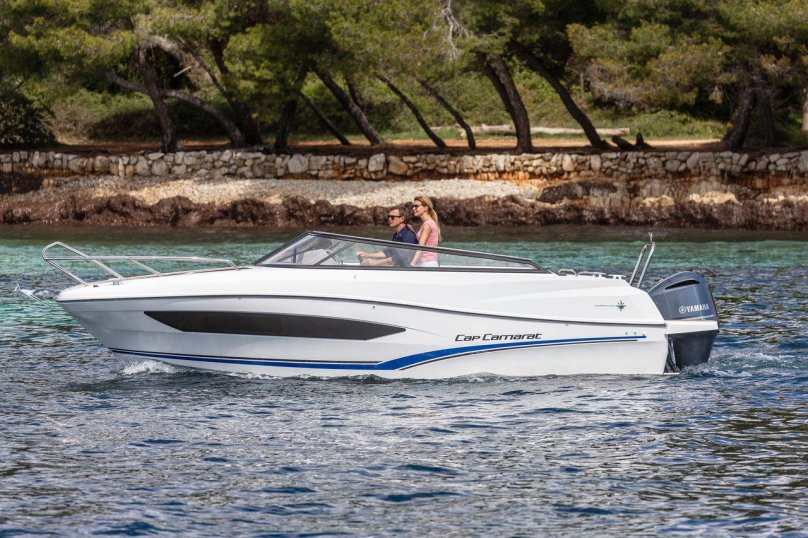 Jeanneau cap Camarat 7.5 DC