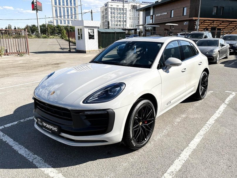 Порше Кайен серый