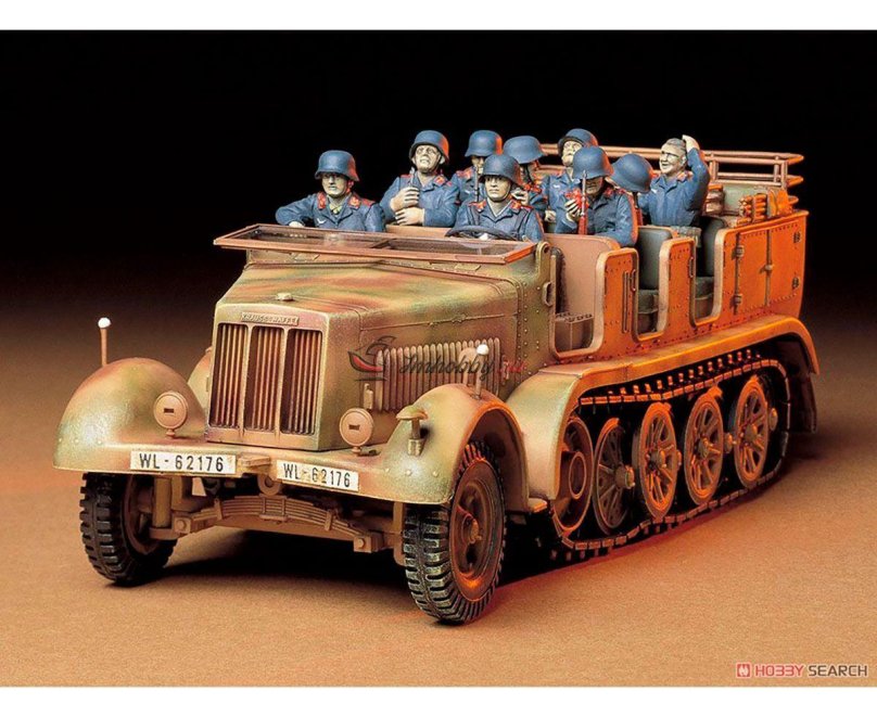 Немецкий полугусеничный тягач SD KFZ 7