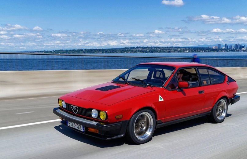 Alfa Romeo gtv6 1986