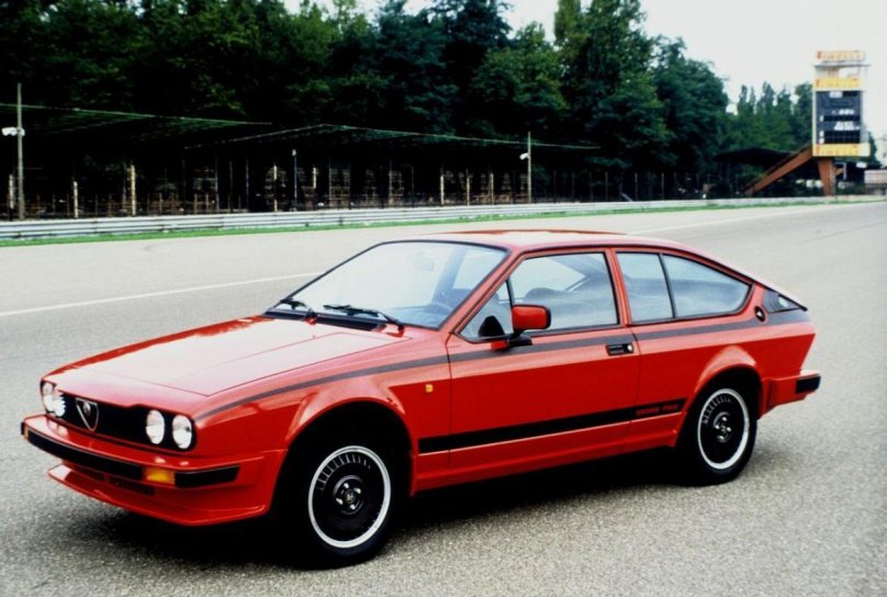 Alfa Romeo Alfetta Coupe gtv6