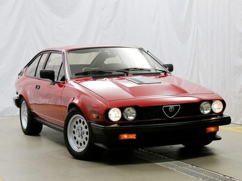 Alfa Romeo gtv6 3.0