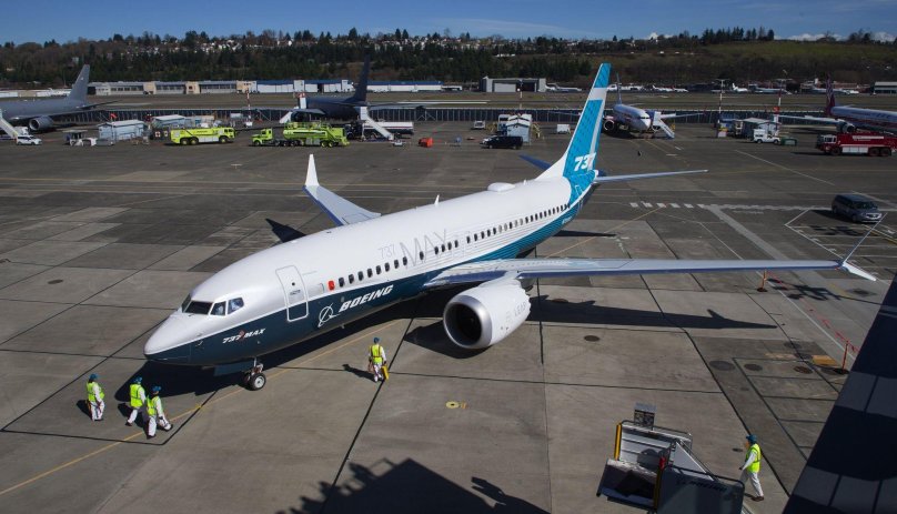 737 Max 200