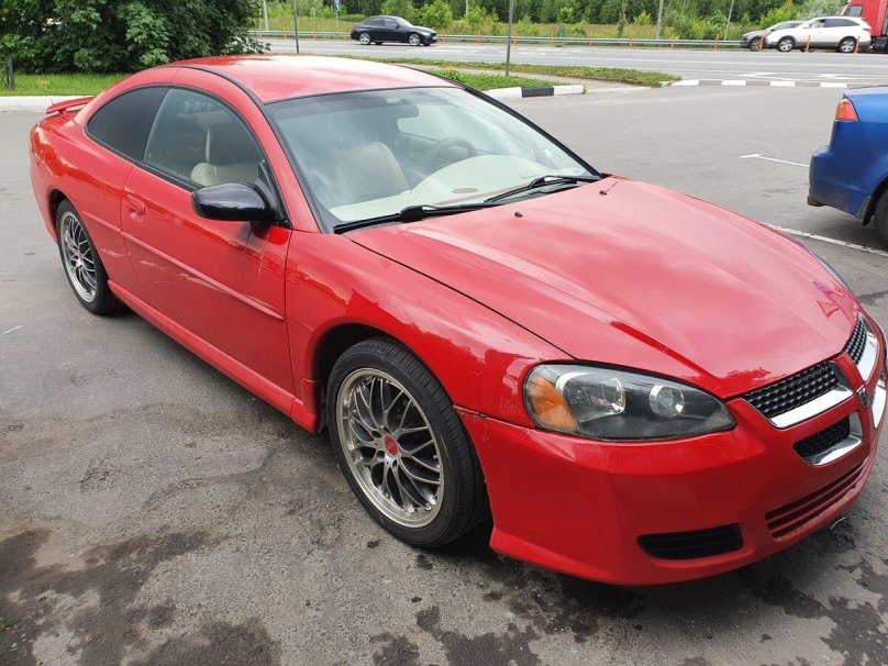 Dodge Stratus 2