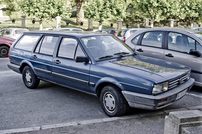 Volkswagen Passat b2 седан