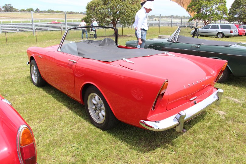Sunbeam Alpine Series II 1961 года