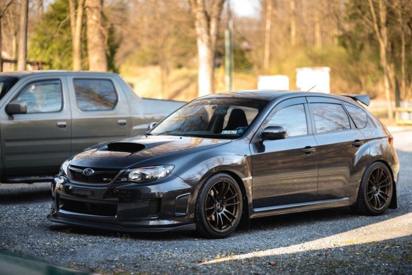 Subaru WRX STI хэтчбек