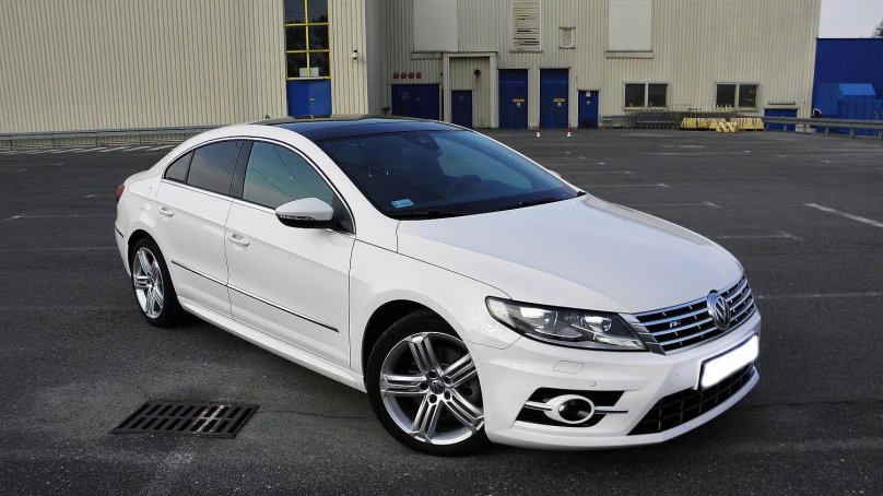 Фольксваген Пассат СС 2012 белый