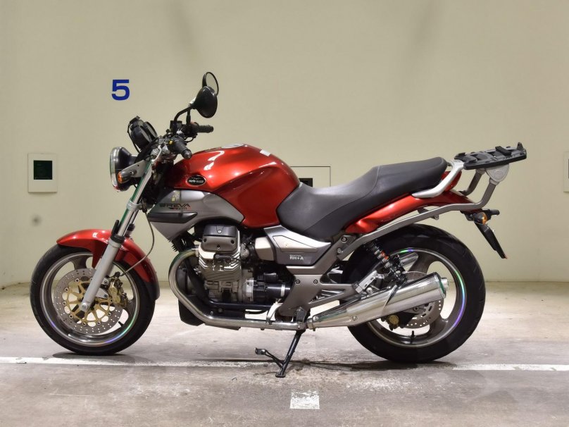 Moto Guzzi Breva 750