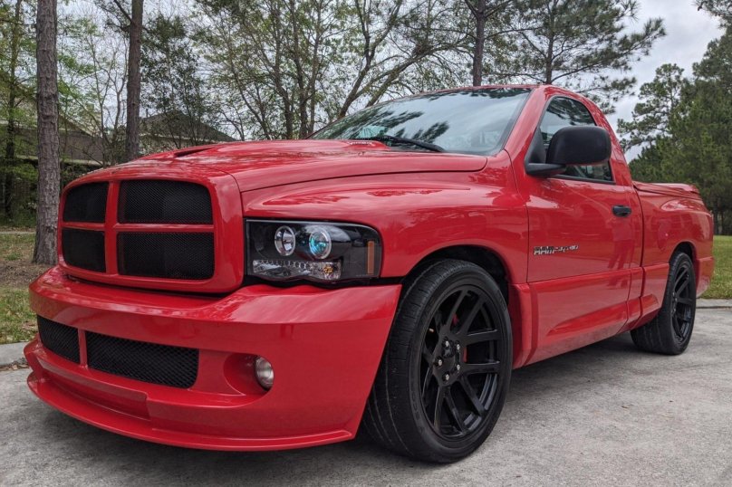 Dodge Ram 1500 srt-10