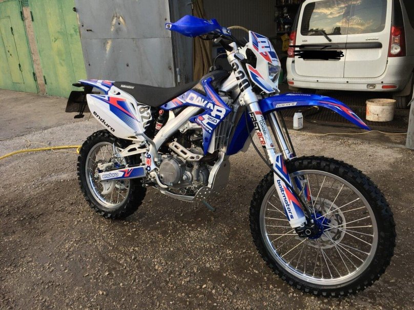 Мотоцикл Балтмоторс Дакар 250