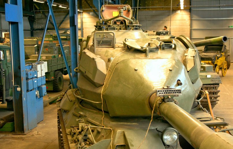 Stridsvagn 122 крупным планом