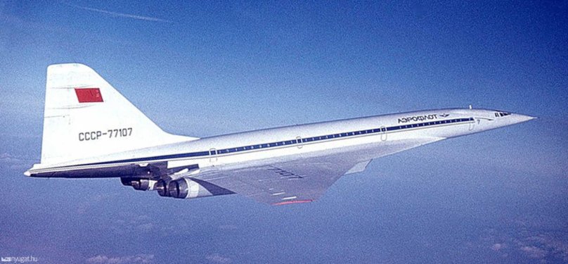 Сверхзвуковой пассажирский самолет ту-144