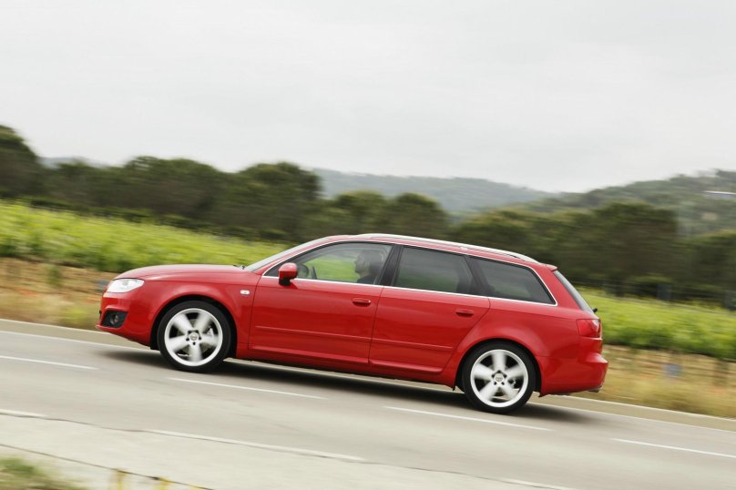 Seat Exeo салон