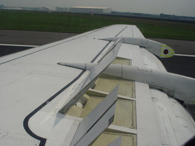 Боинг 737 интерцепторы