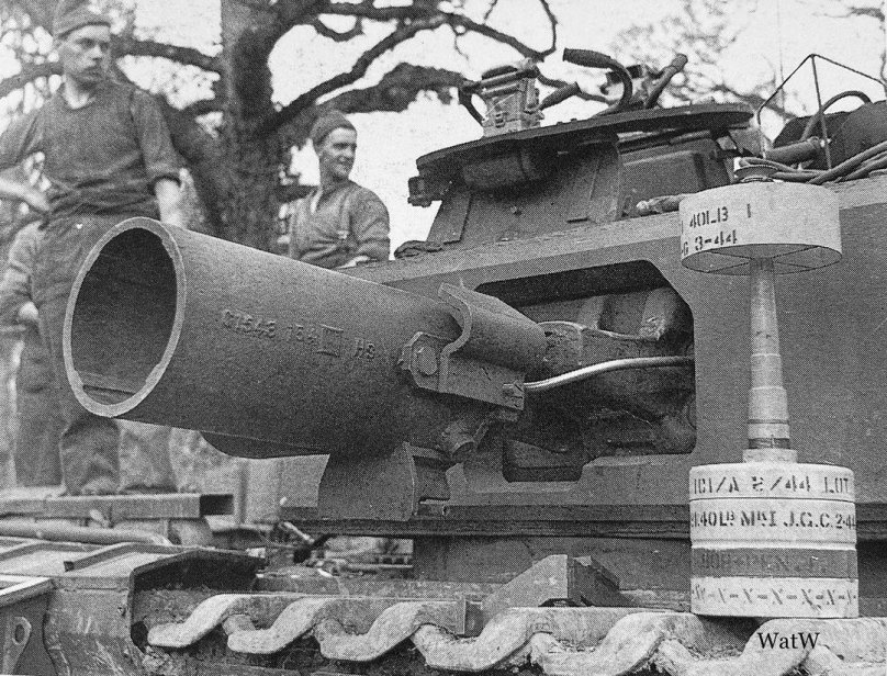 Churchill Avre с 290-мм мортирой