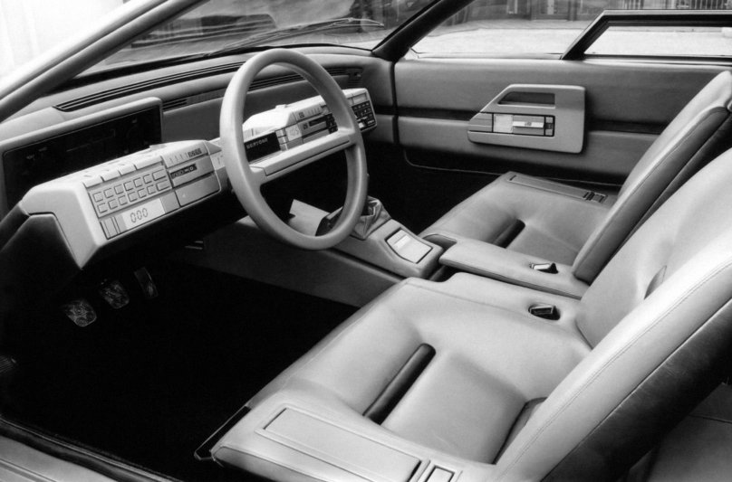 Alfa Romeo Navajo by Bertone салон