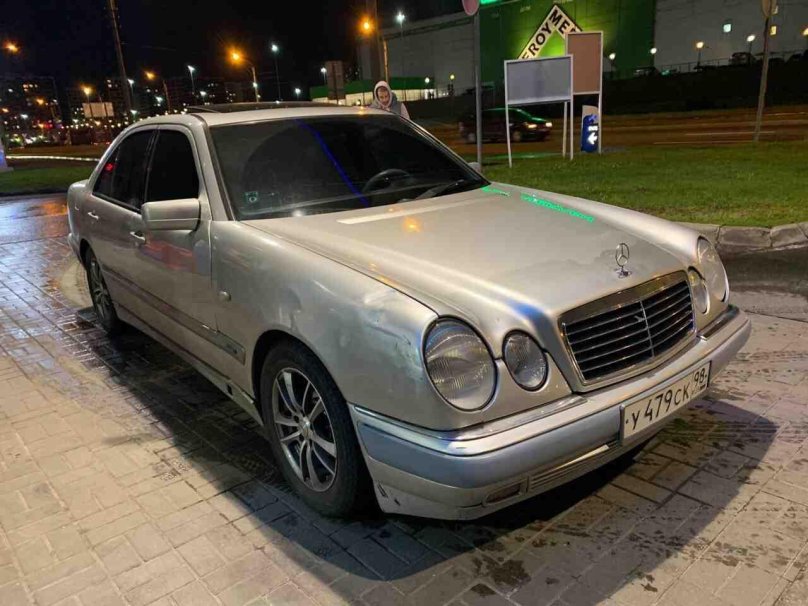 Мерседес е200 1996